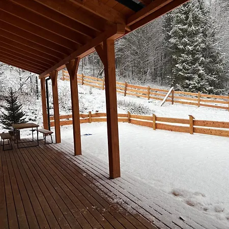 Gosciejowka Na Skraju Lasu Horská chata *