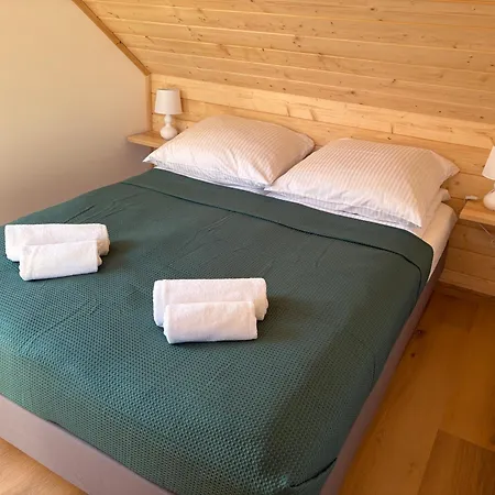 Gosciejowka Na Skraju Lasu *