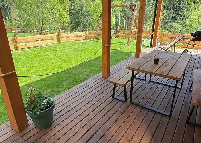 Gosciejowka Na Skraju Lasu